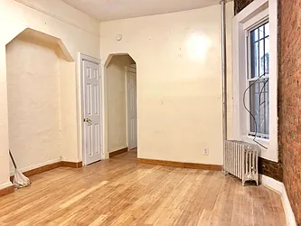 Rented by Premier Metro Realty Corp