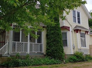 407 W Perry St, Belvidere, IL 61008