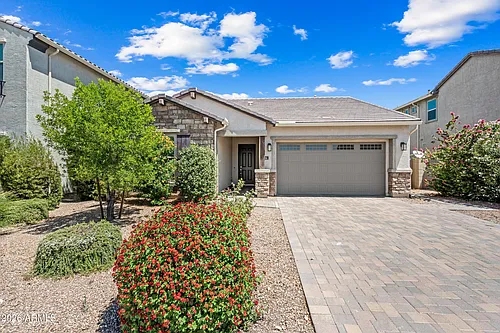 884 E Ladbroke Way Photo 1