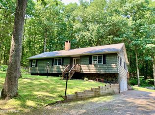 11 Maria Dr, Beach Lake, PA 18415