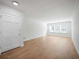7712 Hollywood Blvd APT 10, Los Angeles, CA 90046