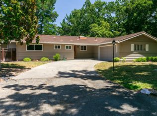 12 Hawthorne Ct, Walnut Creek, CA 94596