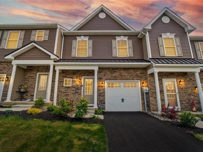 1427 Black Forest Dr S, Allentown, PA, 18104