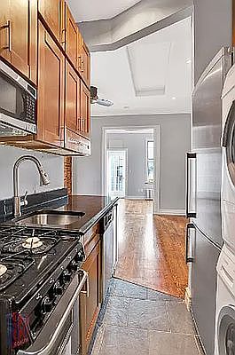 2nd image of 248 Mott St APT 24