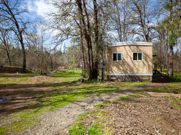 3759 Dick George Rd, Cave Junction, OR 97523