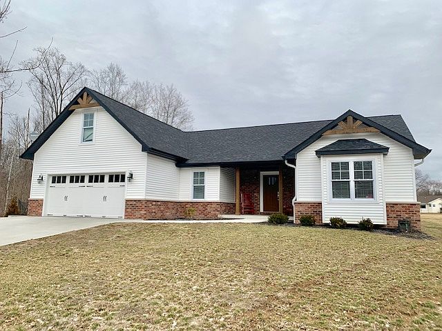 1st image of 1412 N Sumac Ct