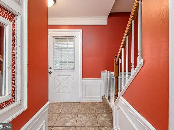 3rd image of 9915 Windridge Dr