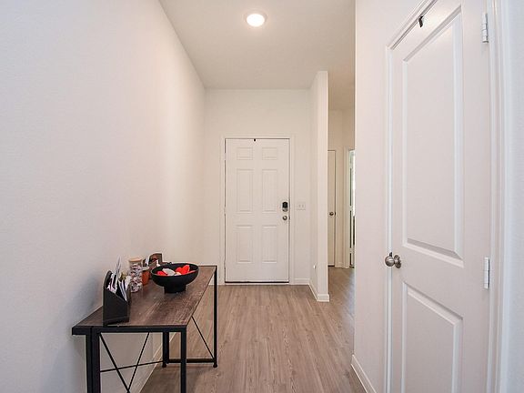 4th image of 338 Paso Fino Dr