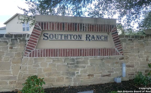 2nd image of 4447 Stetson Park