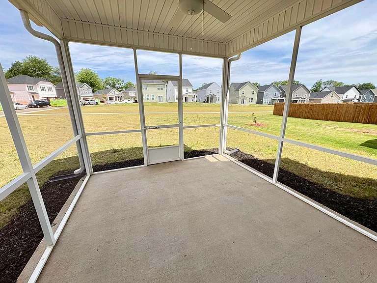 101 Brown Cir — Photo 35