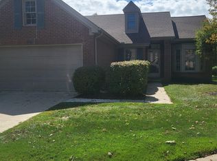 1227 Valley Cir, Rochester, MI 48309