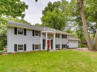 12833 April Ln, Minnetonka, MN 55305