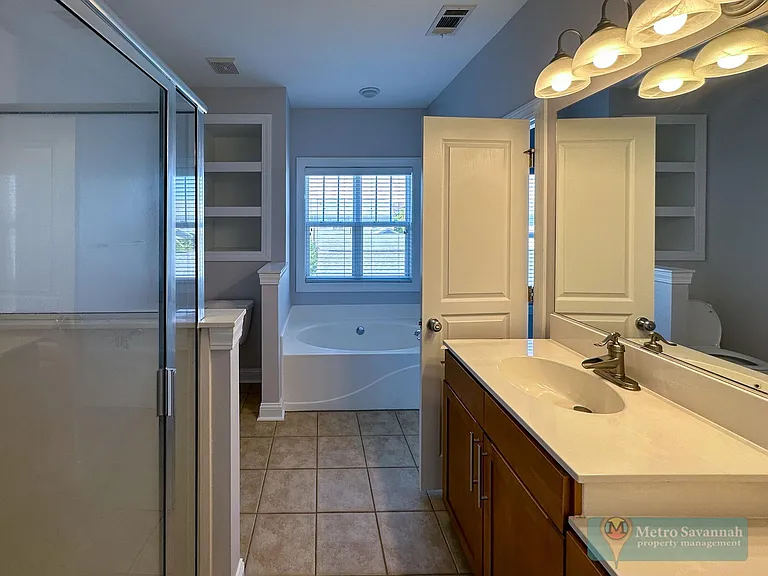 303 Lake View Dr — Photo 20