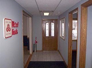 1st image of 718 S Dixie Dr