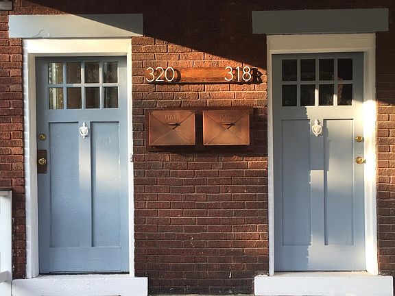2nd image of 320 W Hubbard Ave