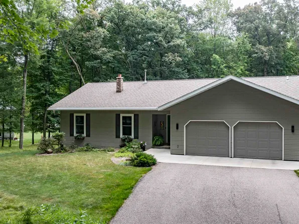 E1841 Melody Ln, Waupaca, WI 54981