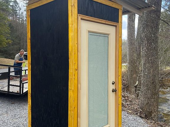 4th image of 2 Viking Mountain Ln