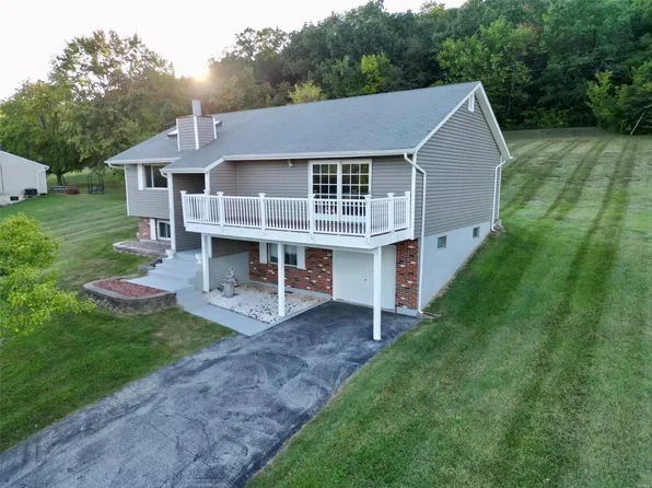 1802 Deer Run Trl, Pacific, MO 63069