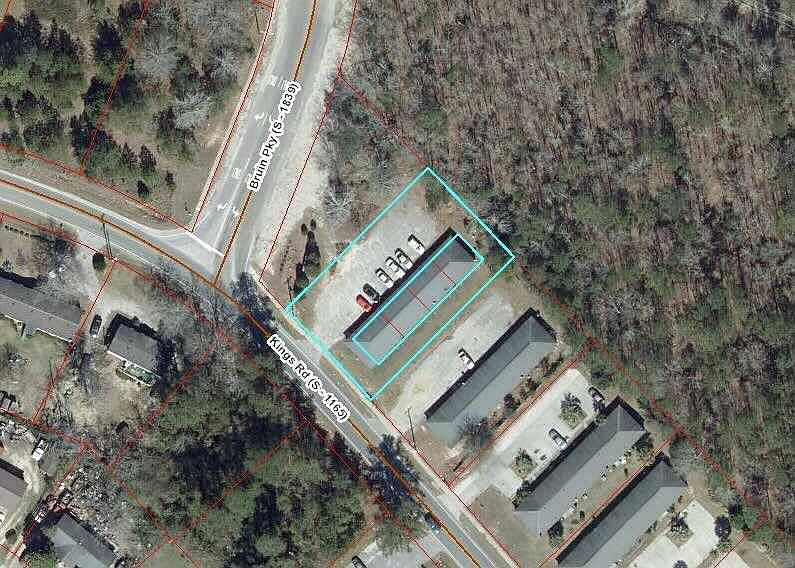 2nd image of 802 Kings Rd