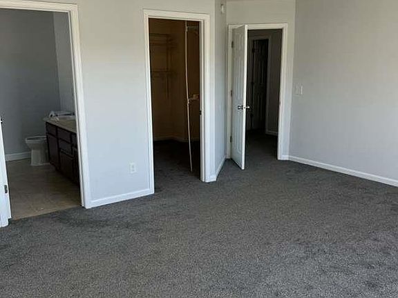 5th image of 212 Walkbridge Way