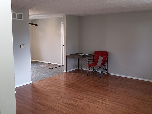 4th image of 9393 Loralinda Dr