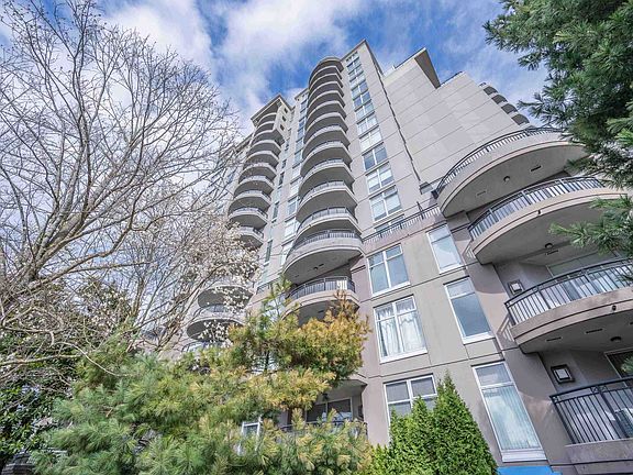 3rd image of 7080 Saint Albans Rd #302