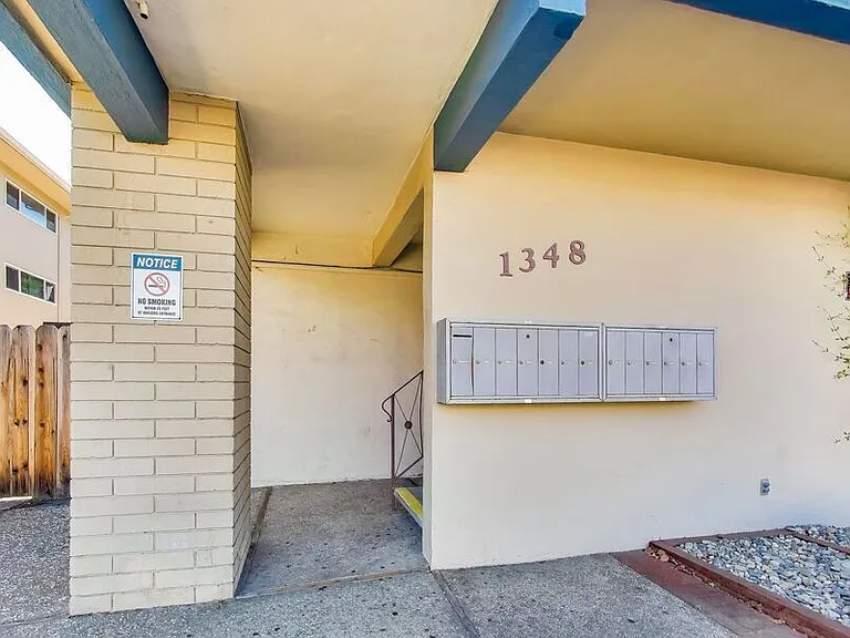 1348 Laurel St #6 — Photo 14
