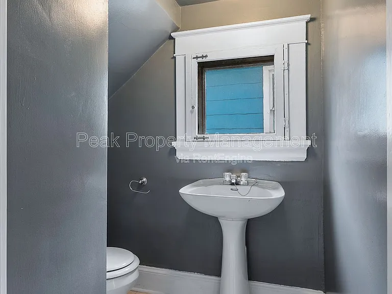 1310 Greycourt Ave — Photo 16