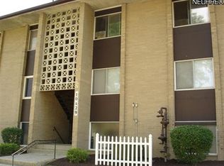 10429 N Church Dr APT 113, Parma Heights, OH 44130