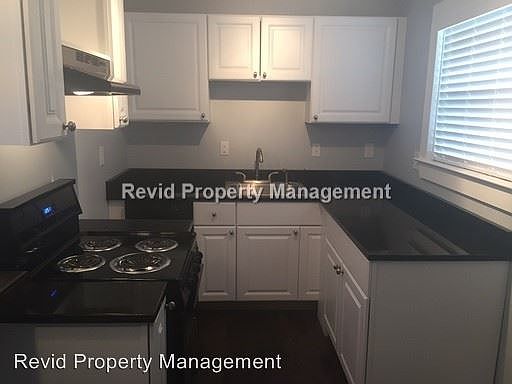 4th image of 1632 Monroe Ave APT 3