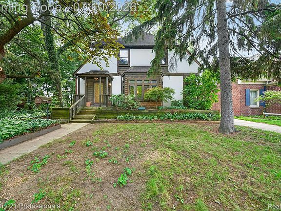 2nd image of 2019 N Highland St