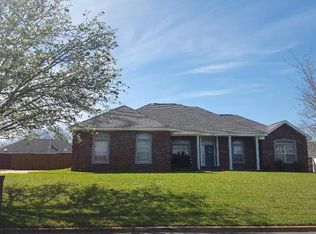 104 Rimrock Dr, Dothan, AL 36305