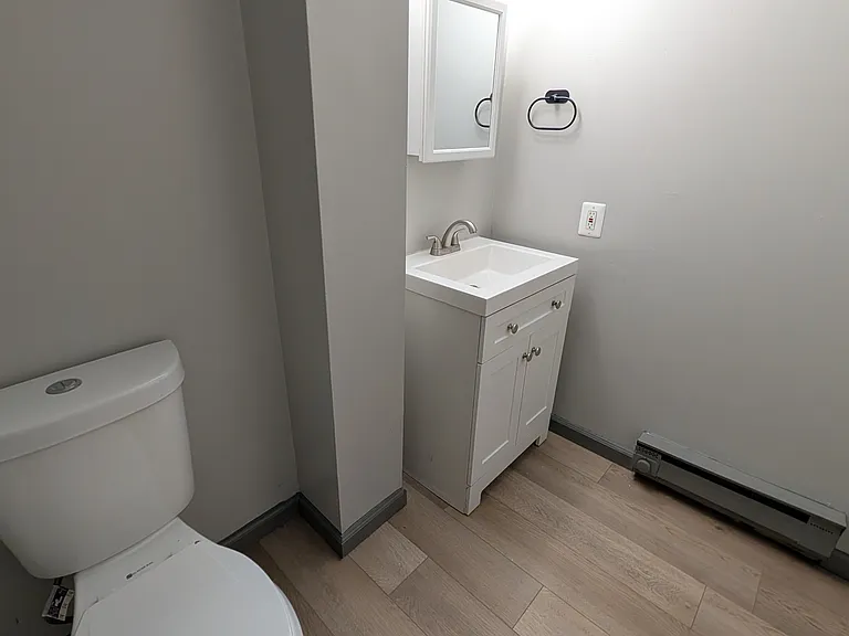 305B5 S Main St #B05 — Photo 12