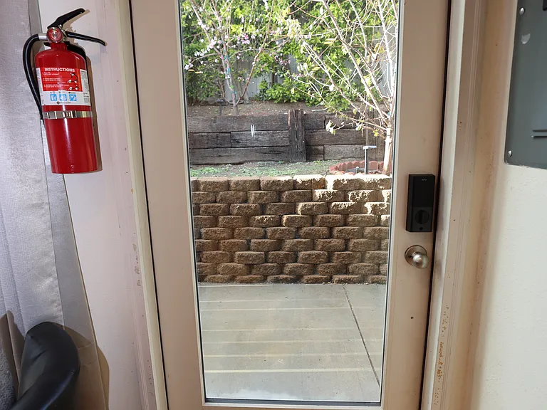 10463 Wystone Ave — Photo 30