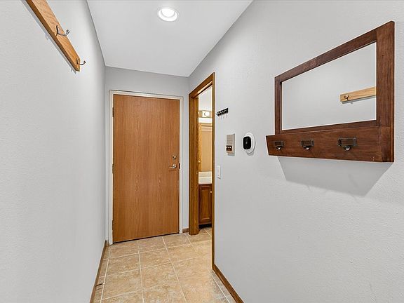4th image of 311 Forest St APT 2B