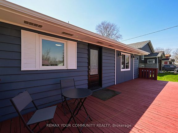 3rd image of 285 Kenwood Ave