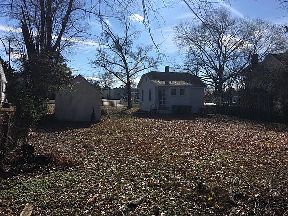 5th image of 1718 National St