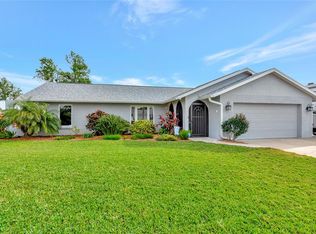 2154 Lakewood Dr, Nokomis, FL 34275