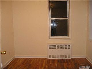 4th image of 11 Wooleys Ln APT 3D