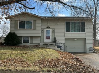 612 Joliet Rd, Marquette Heights, IL 61554