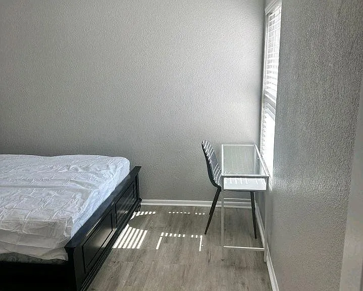1745 E Glenn St #220 — Photo 32