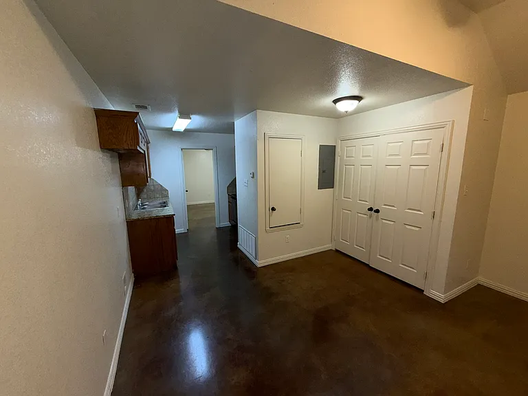 901 S 20th St #B — Photo 4
