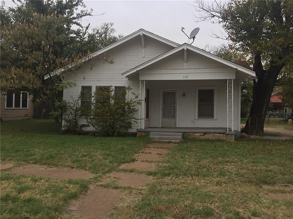 1st image of 626 Jeanette St