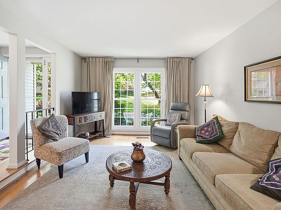 4th image of 20129 Waringwood Way