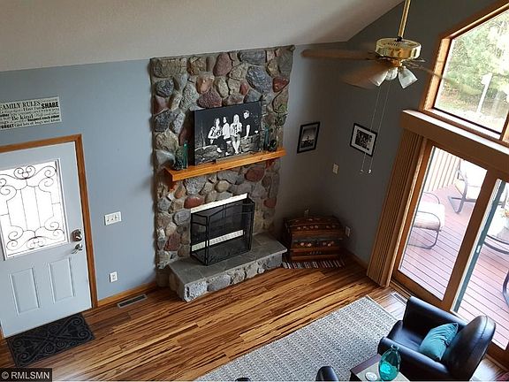 3rd image of 360 Briar Ln