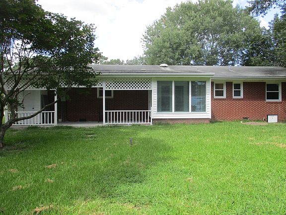 2nd image of 206 Heritage Park Dr