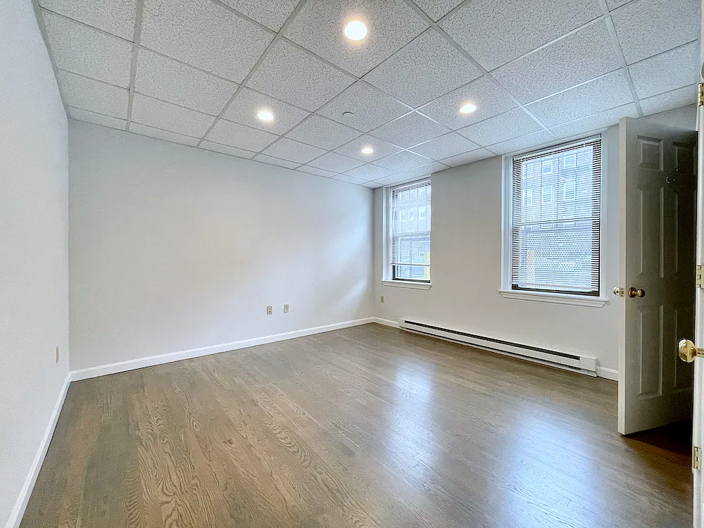 2 bed, 9999 sqft, $3,250 — Photo 4
