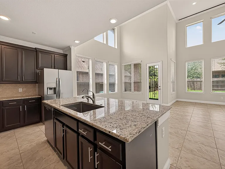 10514 Inverclyde Dr — Photo 16
