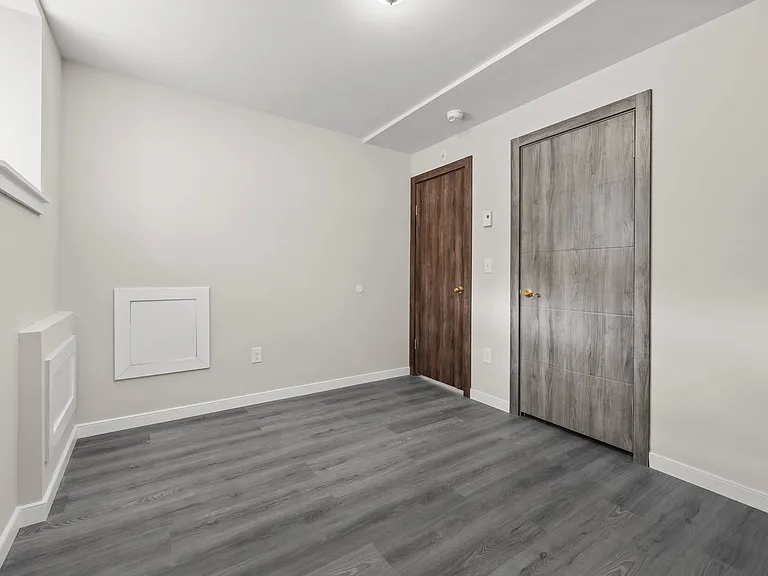 1863 W Nedro Ave — Photo 15