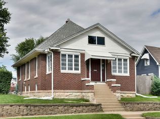 805 Elizabeth St, Joliet, IL 60435